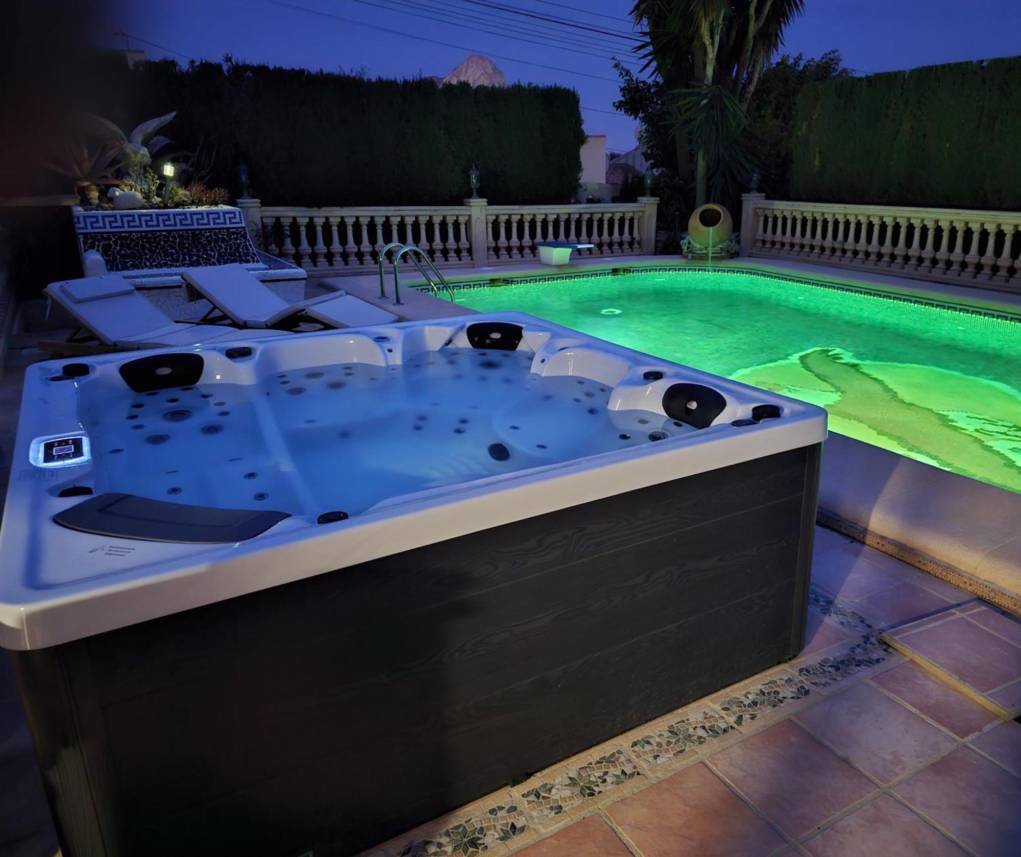 Luxury Villa - Pool, Hot Tub, Aircon, Tvs, Home Cinema, Office, Gbit Internet, Sports Equipment Calpe Exteriér fotografie